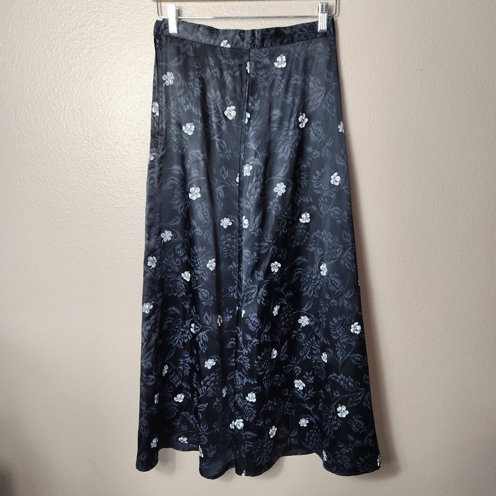 35th & 10th Vintage Womens |9/10| Black Satin Floral Maxi Skirt